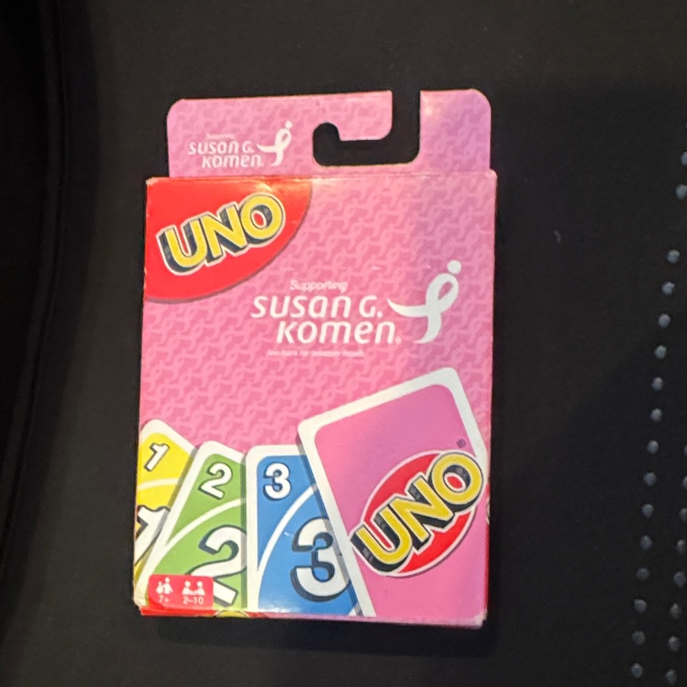 Mattel UNO Card Game - Pink Edition